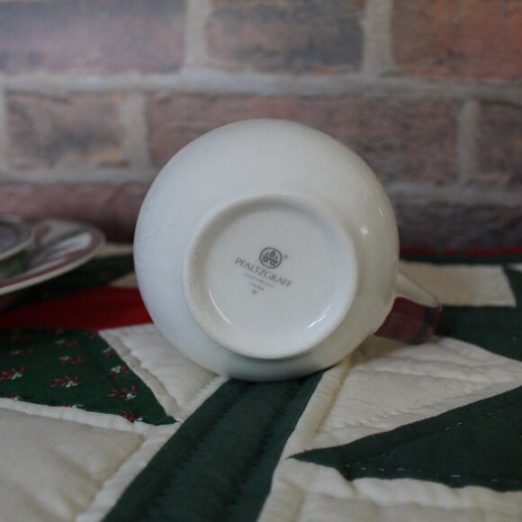 Pfaltzgraff Perennials Snow Bear Holiday Dish Set 16 pieces New in Box - Picture 9 of 11